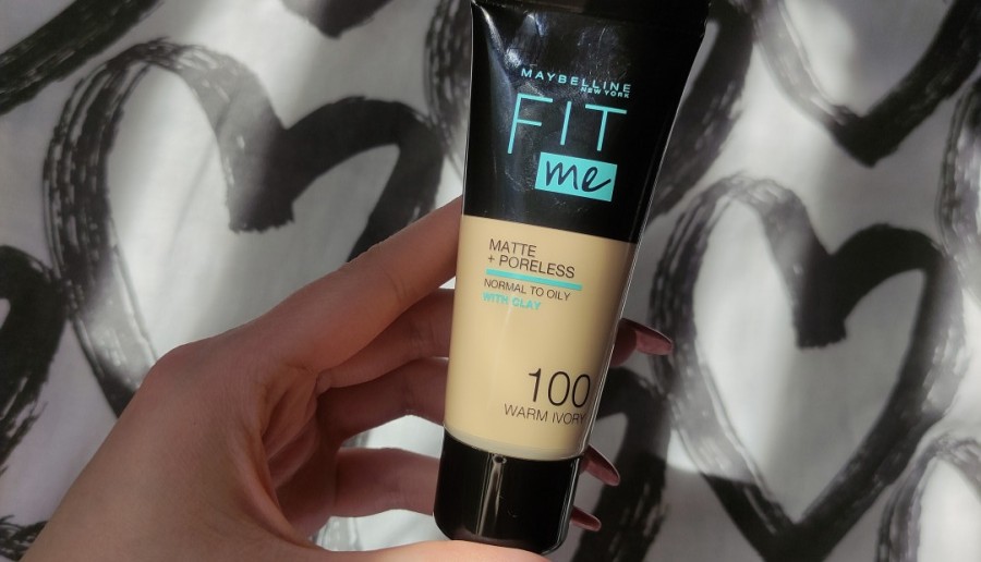 Maybelline - Fit Me!, Podkład do twarzy, Matujący i wygładzający pory, nr 100.