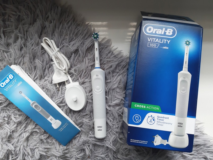 Szczoteczka elektryczna OralB