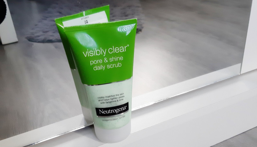 Neutrogena - Visibly Clear, Pore & Shine, Peeling do twarzy.