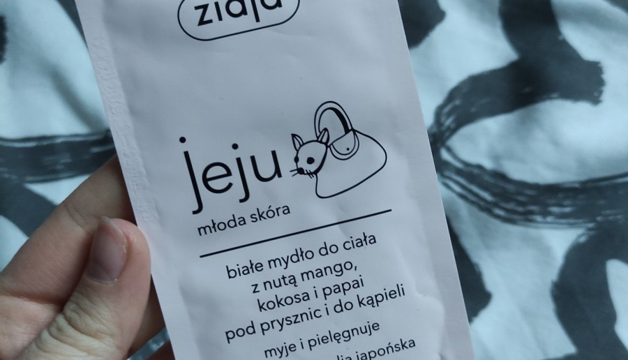 Ziaja - Jeju, Białe mydło do ciała, Z nutą mango, kokosa i papai.