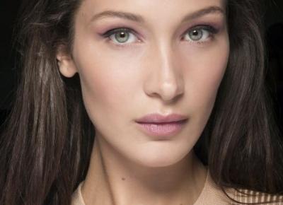 Jak wyszczuplić twarz makijażem? 6 trików
