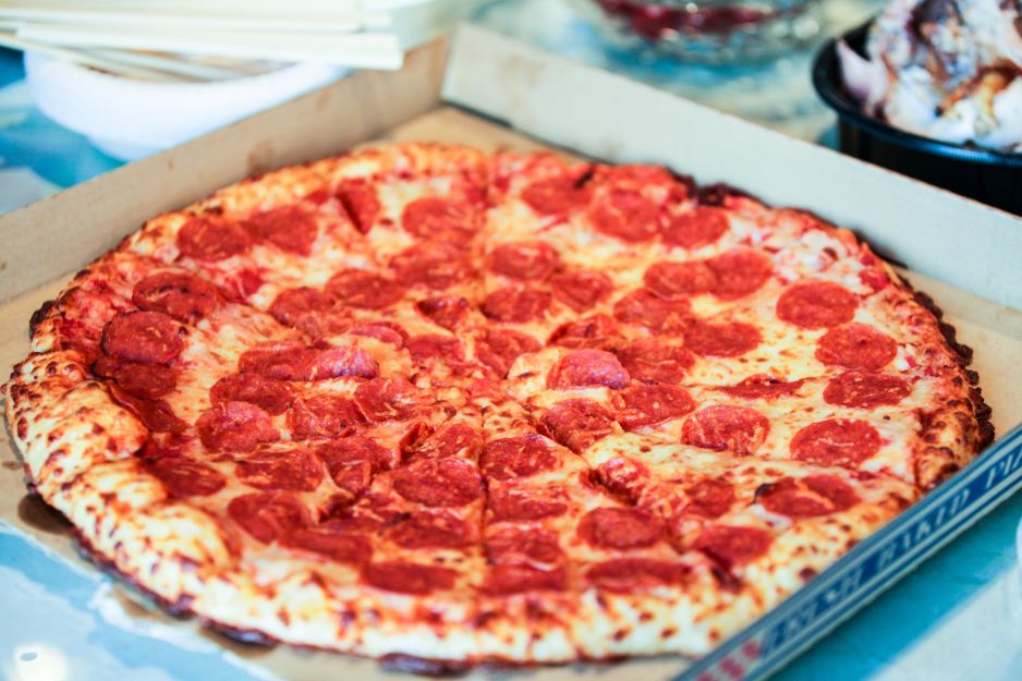 Pizza na śniadanie jest dużo zdrowsza niż płatki! Naukowcy potwierdzają - Glamour.pl
