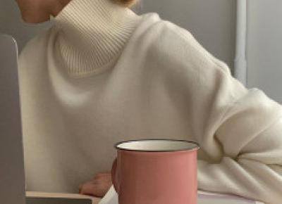 Czerwona bransoletka – czy przynosi szczęście? Co oznacza? Jak ją nosić? - ELLE.pl