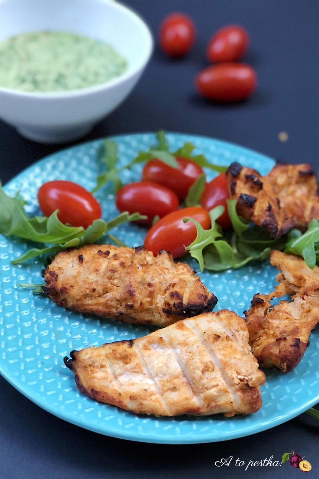 Pieczona pierś kurczaka z domowym pesto