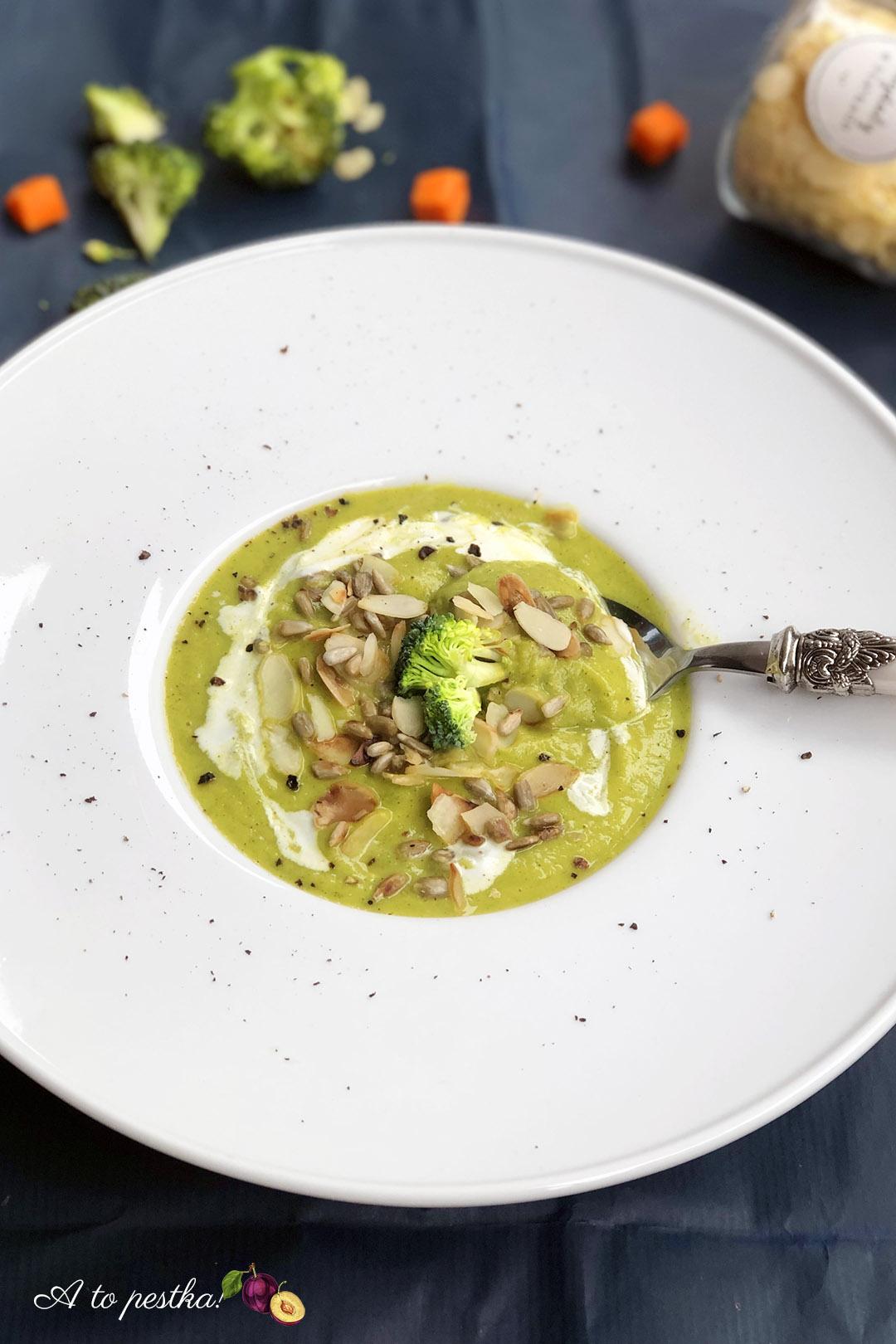 Rozgrzewająca fit zupa brokułowa - idealna na zimę - A to pestka!