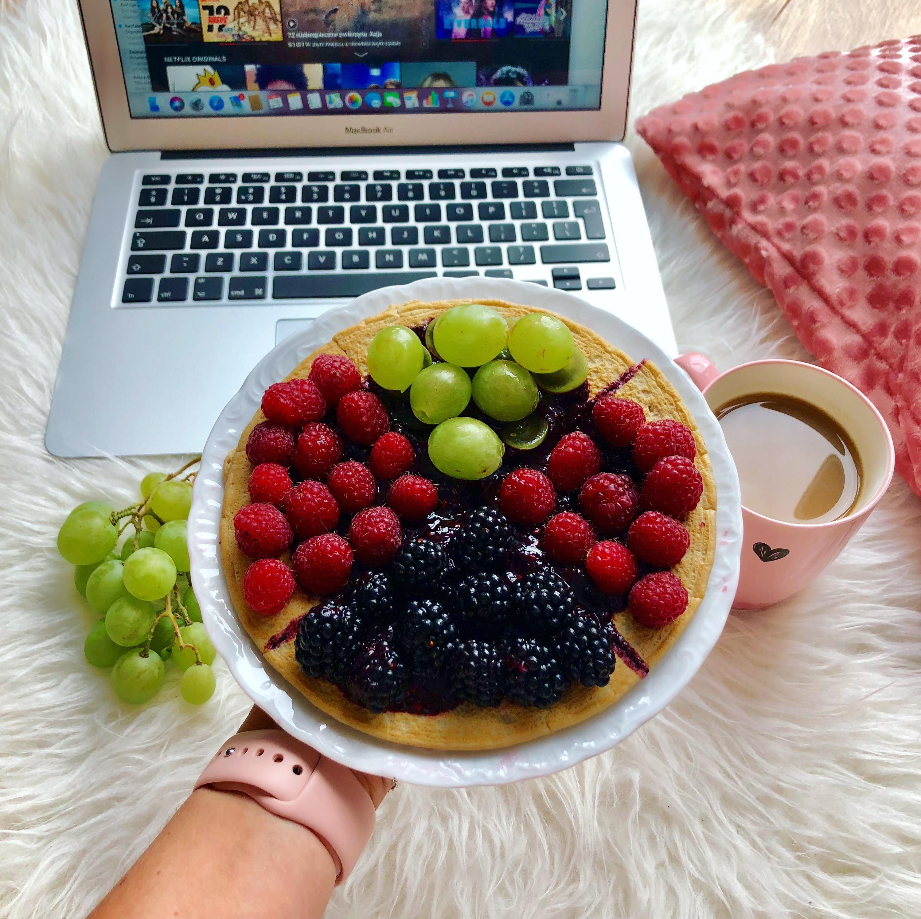 Ania Baczewska on Instagram: ?Widzia?am, ?e ogl?dali?cie INSATIABLE z mojego polecenia ?? Macie mo?e jakie? ciekawe seriale dla mnie? Kocham dynastie, riverdale, good??