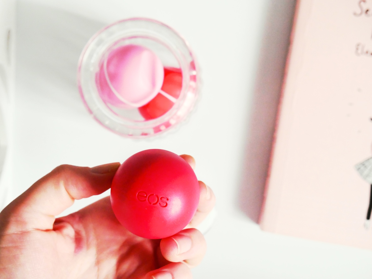 Pielęgnacja ust czyli balsamy do ust z dobrym składem z Rossmanna