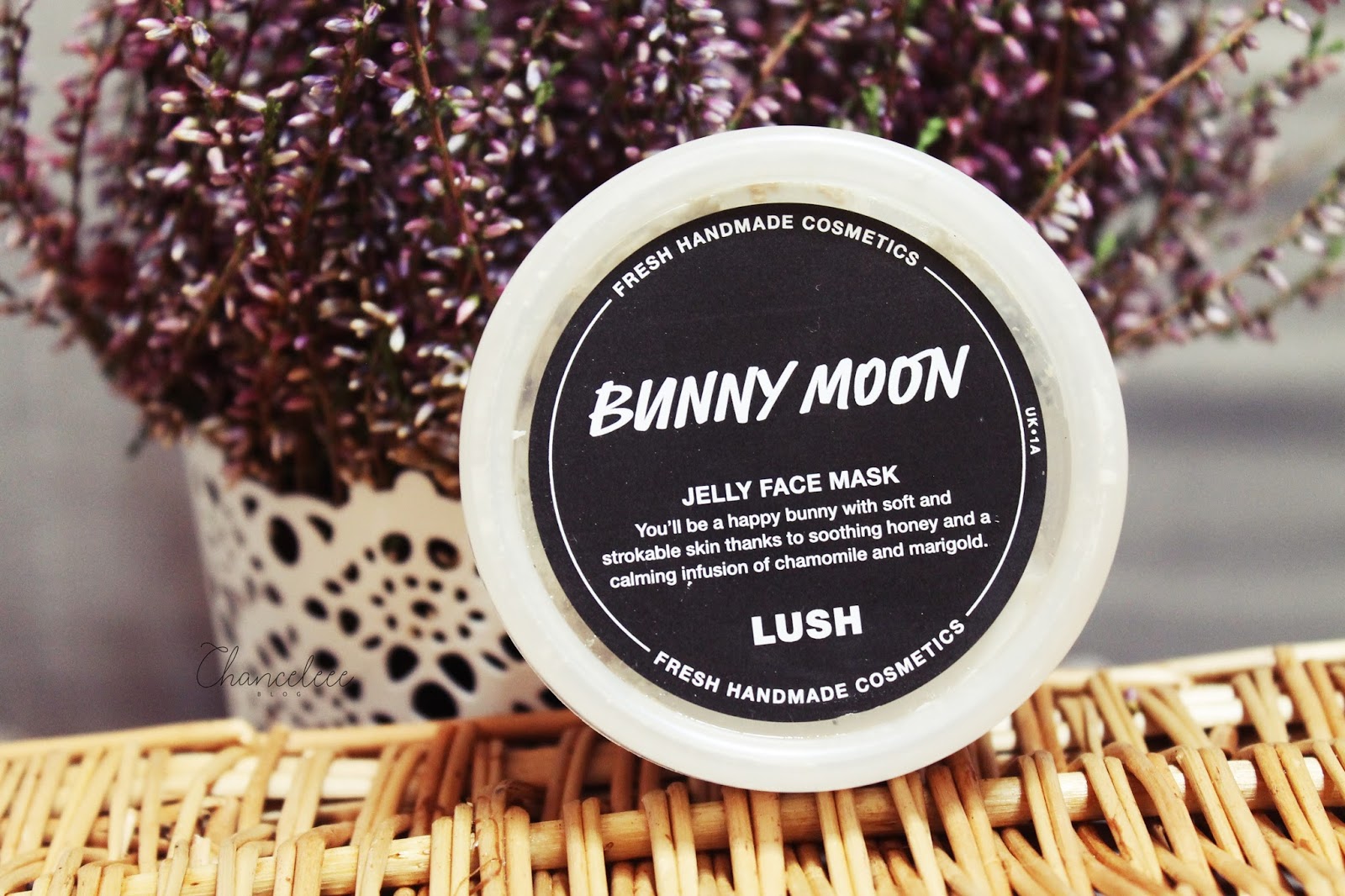 Lush Bunny Moon - recenzja maseczki | Chanceleee