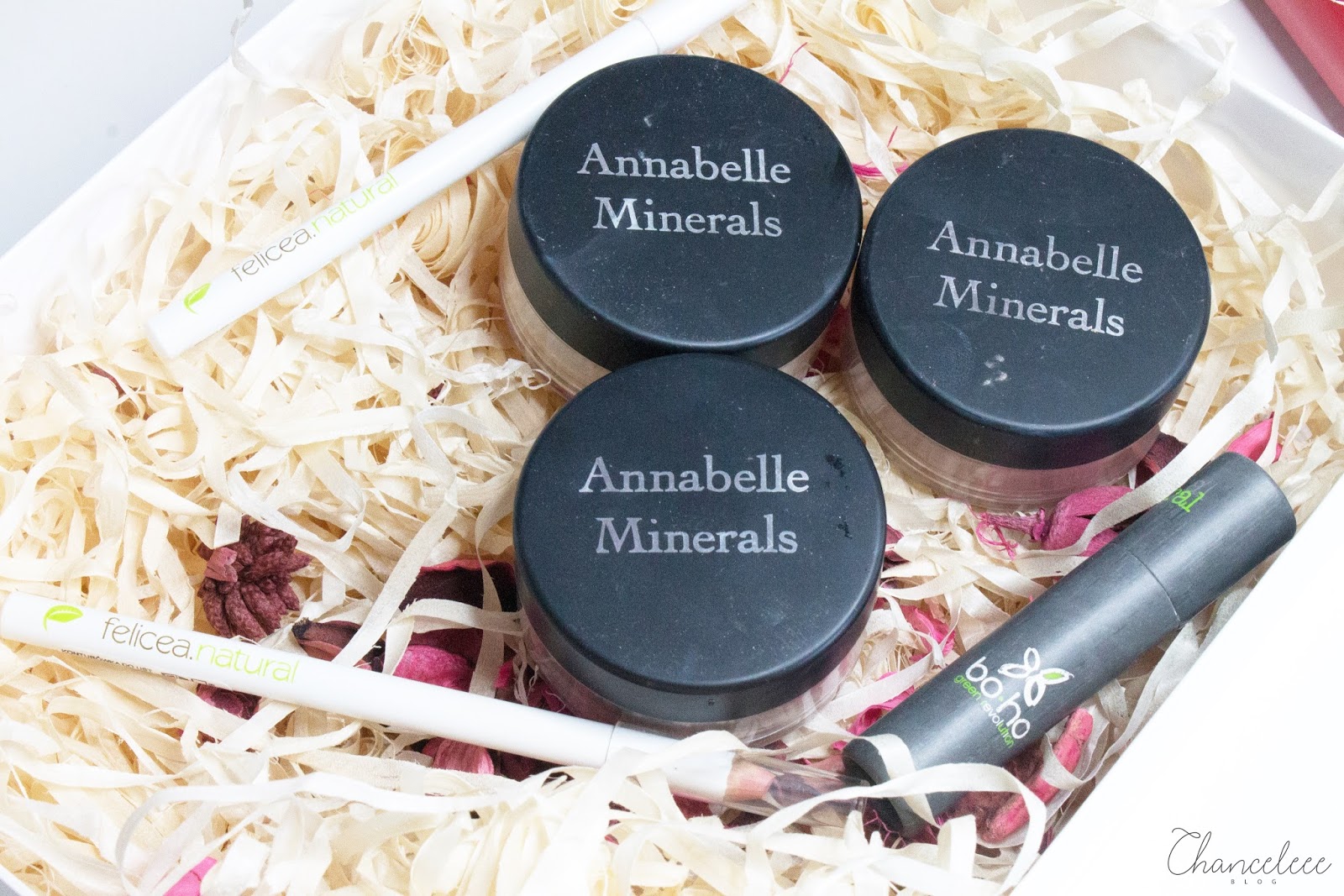 Annabelle minerals, boho green makeup, felicea - mini recenzje nowości kolorówkowych  | Chanceleee