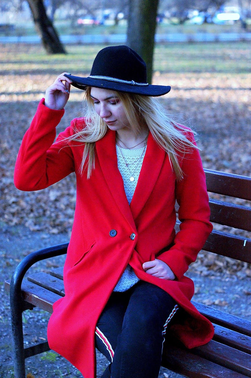 Red Coat Outfit - ChuckyLucky.pl
