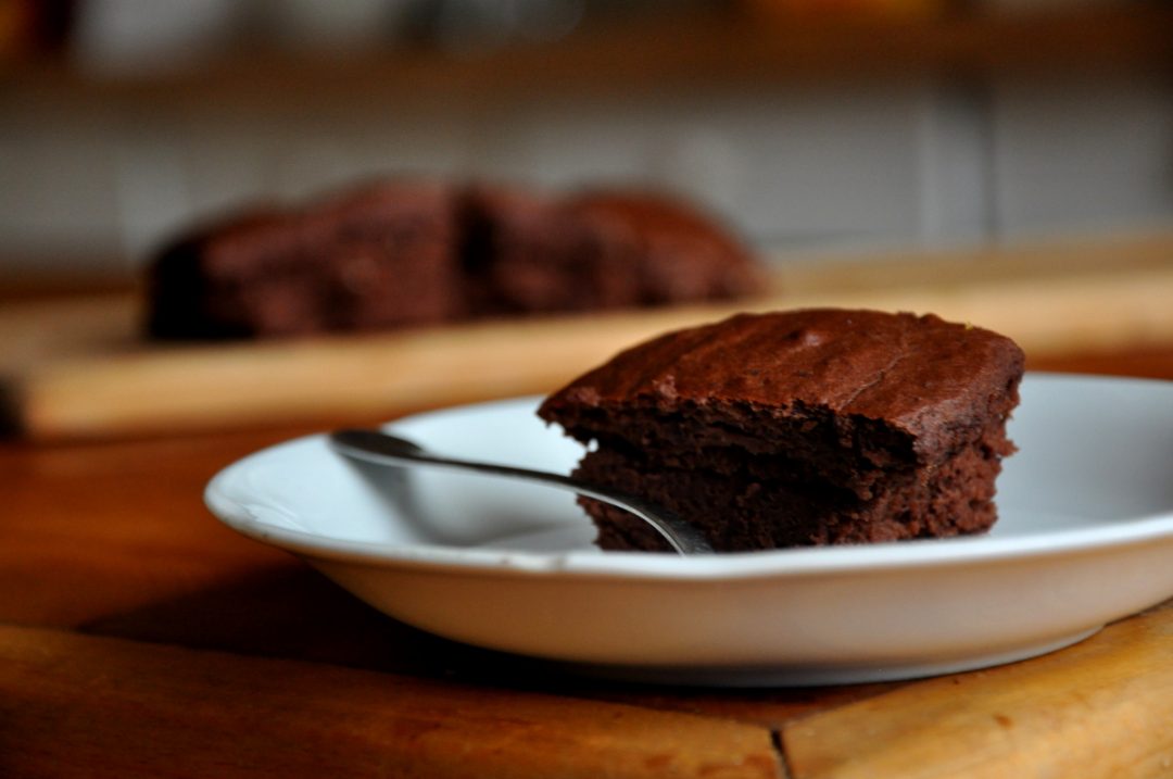 Brownie z czerwonej fasoli czyli fit ciasto czekoladowe - czynnikipierwsze