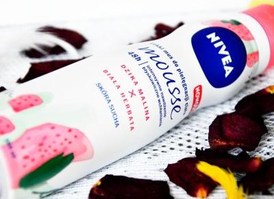 Dorota Pisze.pl: Nowość od Nivea. Test puszystych musów do pielęgnacji ciała. Dzika malina i biała herbata oraz świeży ogórek i herbata matcha