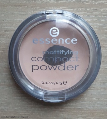 Puder Essence Mattifying Compact Powder nr 11 Pastel Beige - Dusty Red Place