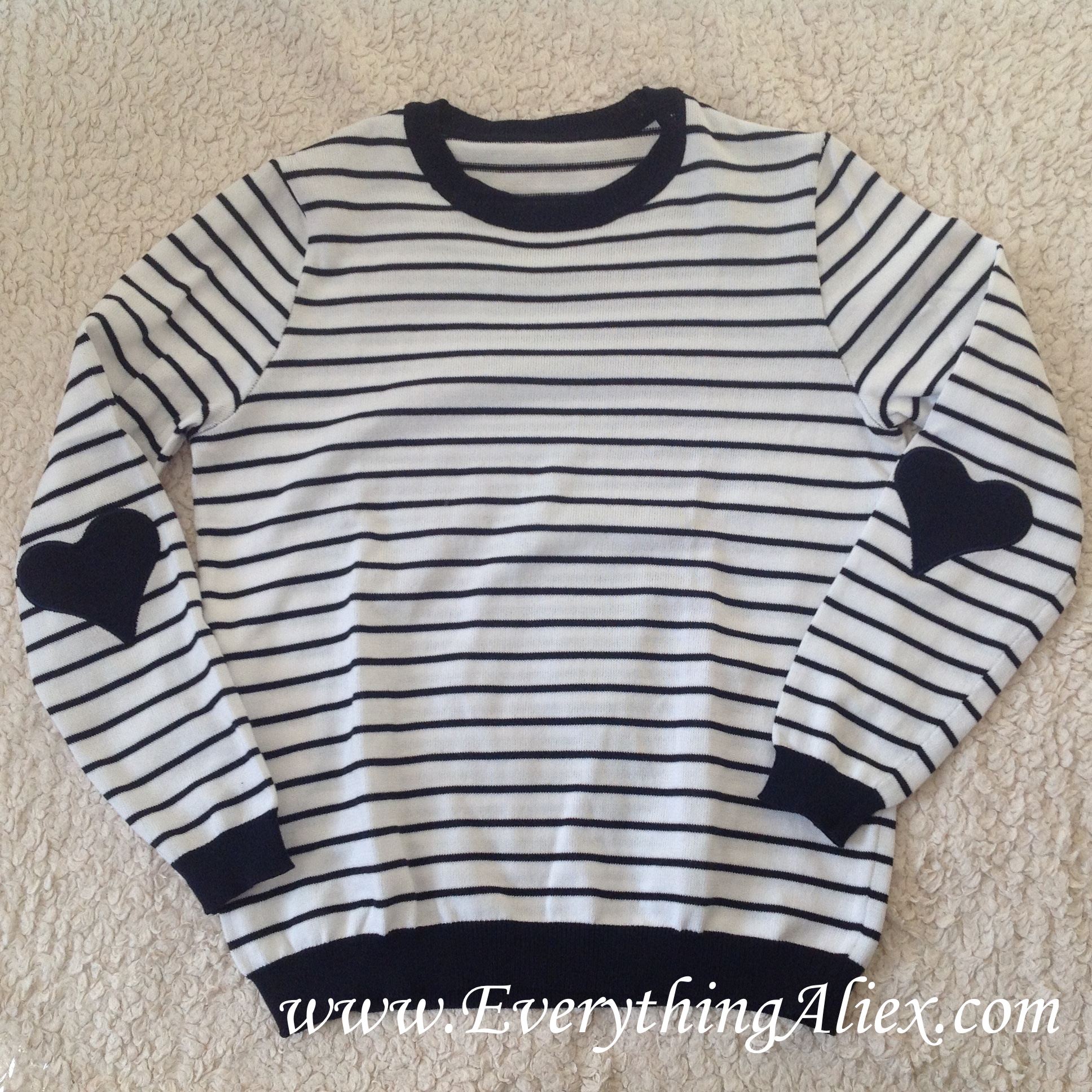 RECENZJA – Beautiful Striped Women Pullover Jumper with Hart Detail on Elbow from AliExpress – Everything AliExpress Blog