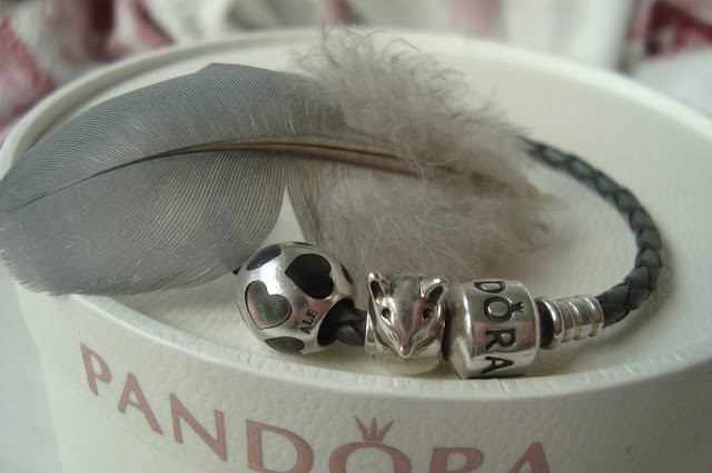 Ewushia: Modułowa, rzemykowa Pandora - Grey leather Pandora bracelet 