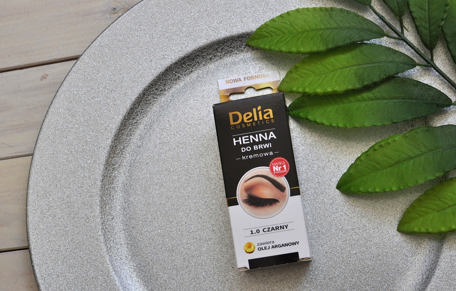 5 powodów, dla których maluję brwi henną w domu - Freewolność - blog o urodzie