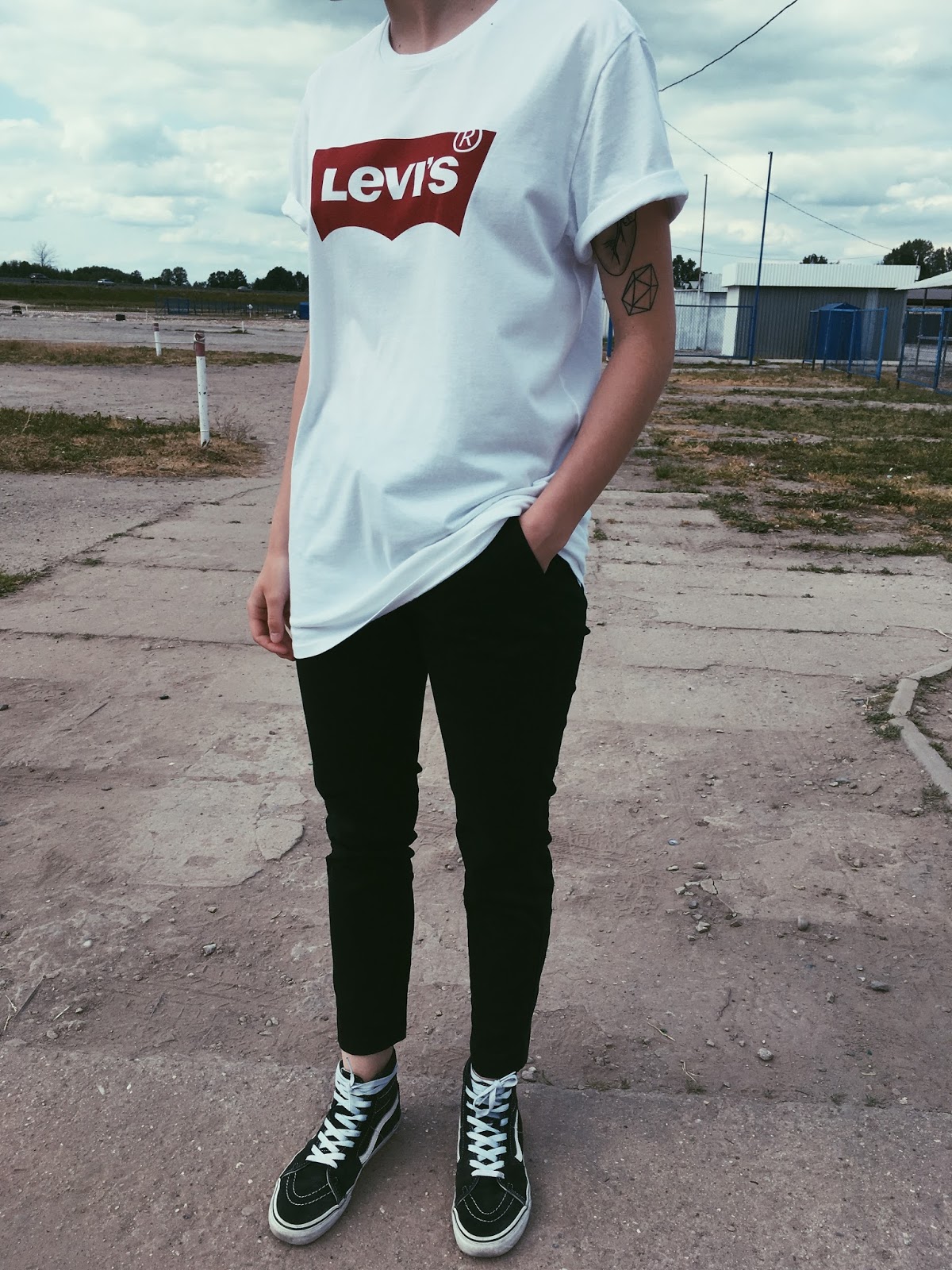 Levis tees - Helloxgabax