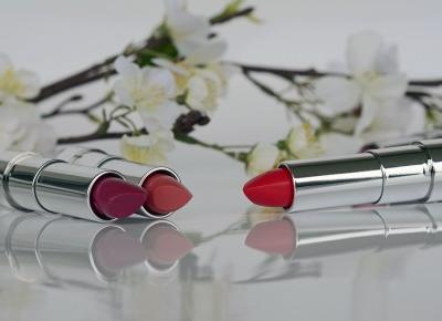 JAK OSZCZĘDZAĆ NA KOSMETYKACH? - GLAM LIPSTICK - blog urodowo-lifestylowy