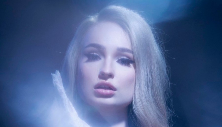 Kim Petras publikuje teledysk do piosenki 