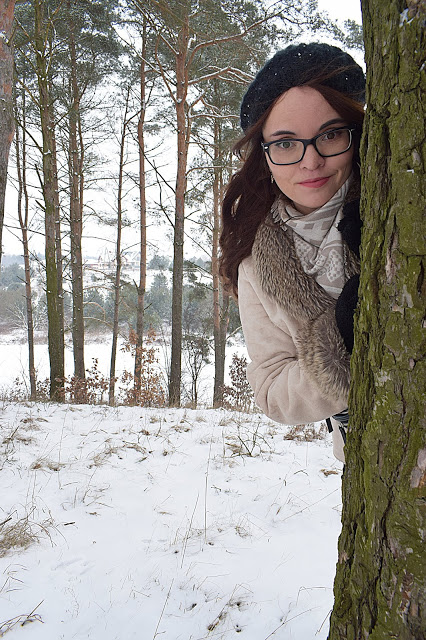 Stylizacja z jasnym kożuchem i nerką w roli głównej 
        | 
        Simply my life