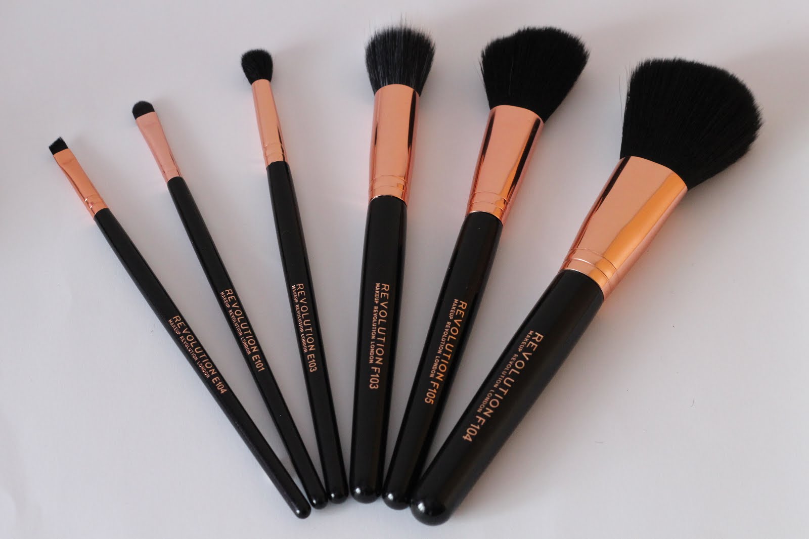 Makeup Revolution - Ultra Pro Brushes - Ilona Kasprzycka | LIFESTYLE BLOG