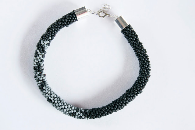 Nad kubkiem herbaty - handmade: Kolia - choker beadingowa