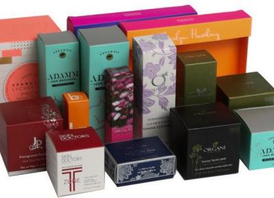 Colorful Cosmetic Packaging Boxes at Wholesale
