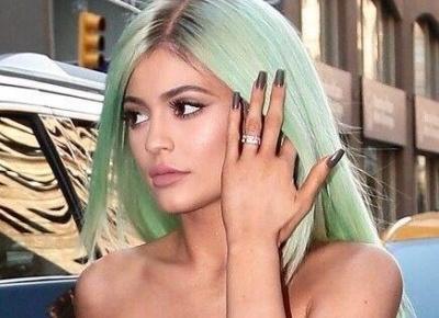 KYLIE JENNER WYPUŚCI WŁASNE PERFUMY!