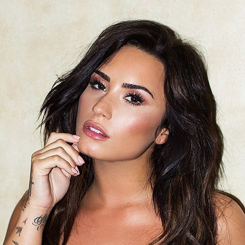 15 FAKTÓW O DEMI LOVATO, O KTÓRYCH NIE MASZ POJĘCIA!