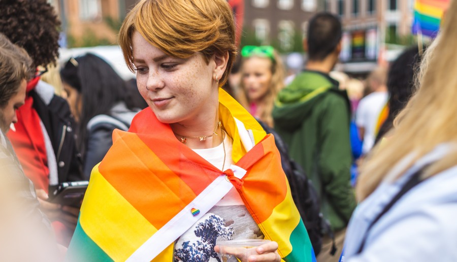 Sytuacja osób LGBT+ w Polsce jest dramatyczna. Dane z nowego raportu szokują!