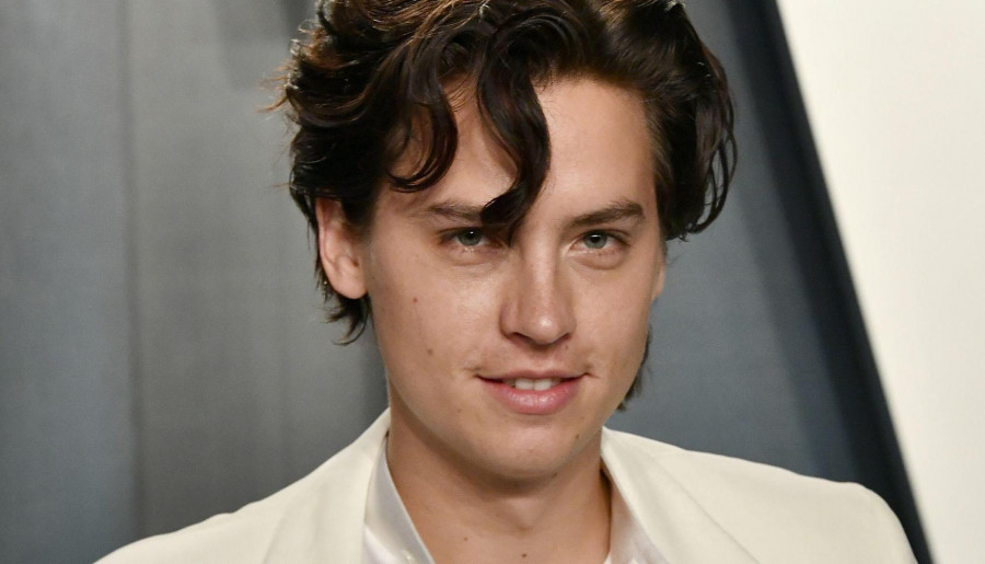 Cole Sprouse potwierdził, że jest w związku! Jak wygląda jego partnerka?