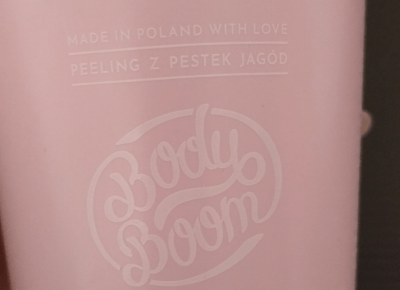 Naturalny pilling Body Boom z pestek jagód