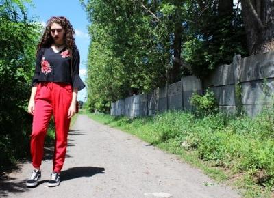 Black and red outfit        |         Julia Kaźmierska