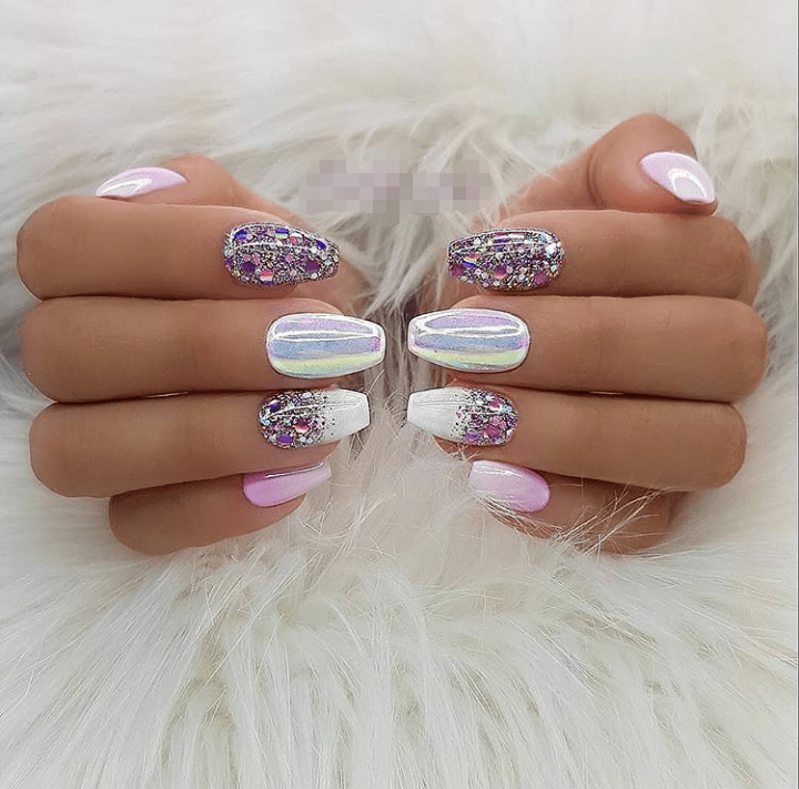 cute sparkle nails 🌸💅