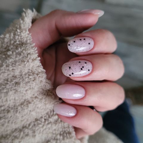 Delicate nails inspo 💅