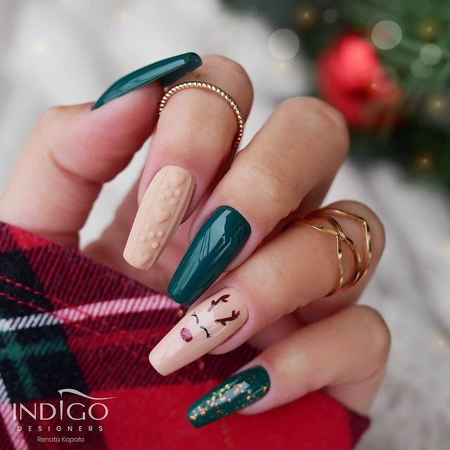 Zimowy manicure ❄️🦌