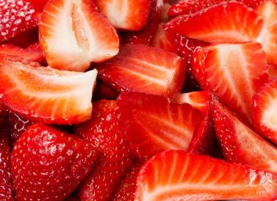 Truskawkowa sałatka tarczą dla wielu schorzeń.