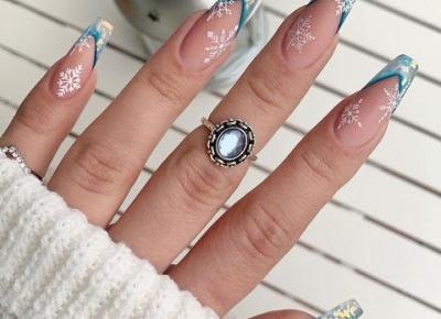 Śnieżynki na paznokciach. Pomysły na zimowy manicure. ❄️🤍