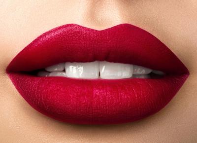 Konturing ust - odmładzający trend w nowoczesnym makijażu.