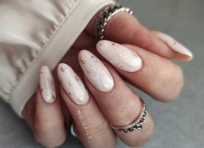 Marmurkowy manicure hybrydowy - pomysły z Instagrama 💅🏼
