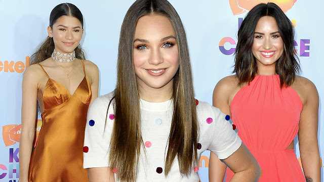 Celebrytka świeciła biustem na gali dla dzieci?!- Nickelodeon Kids Choice Awards 2017 / czerwony dywan - Jej wysokość Julia