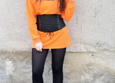 Julita Sudrawska: Orange sweatshirt | Seriale, seriale, seriale...