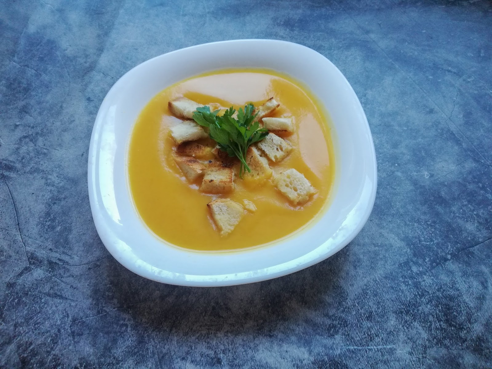 Jesienna zupa krem z dyni - Just Do One Step | blog lifestyle, blog urodowy