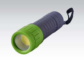 Kolorowa latarka LED z Biedronki