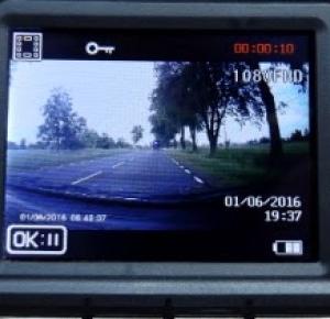 Test: Kamera samochodowa myEye Road Trip HD Hykker z Biedronki