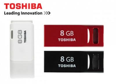 Pendrive Toshiba 8 GB z Biedronki