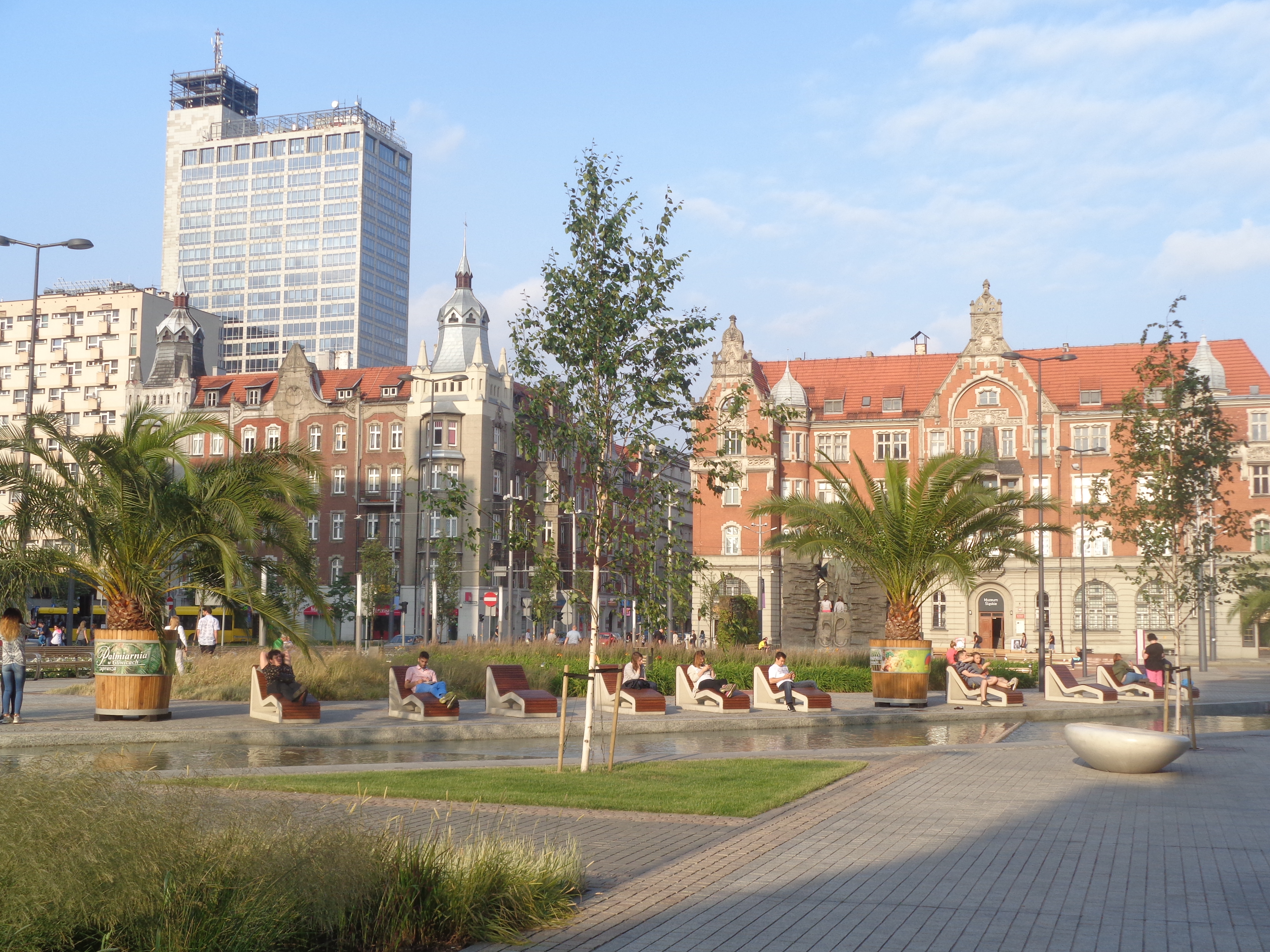 Reszta Polski i świata : Ceglane i zielone Katowice oraz kilka słów podsumowania. 