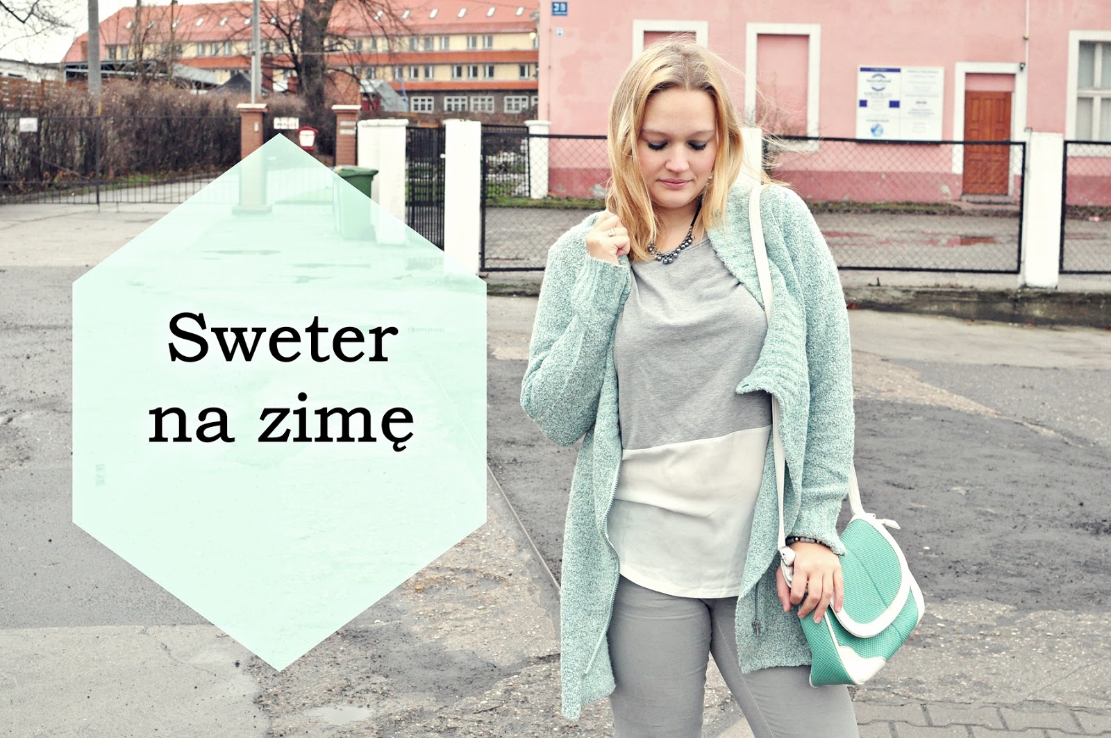 Idealny sweter na zime Bonprix