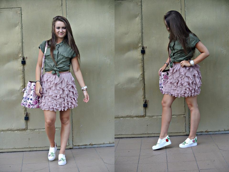 84ღ. Delicate Flounces Powder Pink Skirt With Flower's Bad