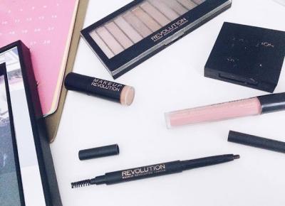 written with flowers blog: MUST HAVES FROM MAKEUP REVOLUTION